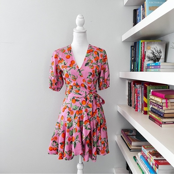 Finders keepers Aranciata pink wrap dress size small - Picture 5 of 15
